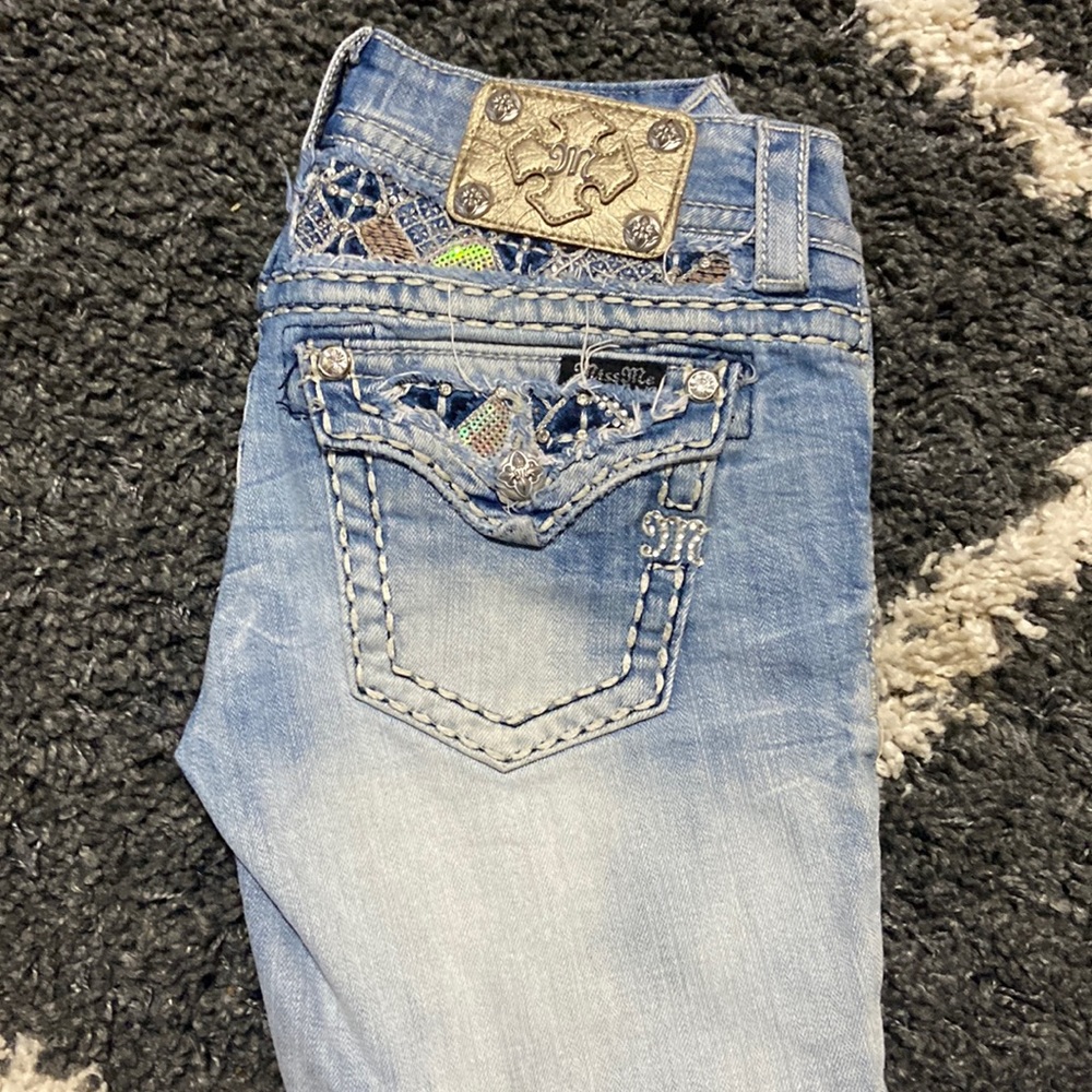 Miss Me Jeans; Size 26; Cuffed Capri Cut